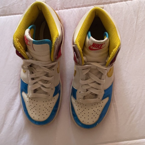 ‘Sailor Moon’ Nike Dunks Hi - Picture 2 of 8